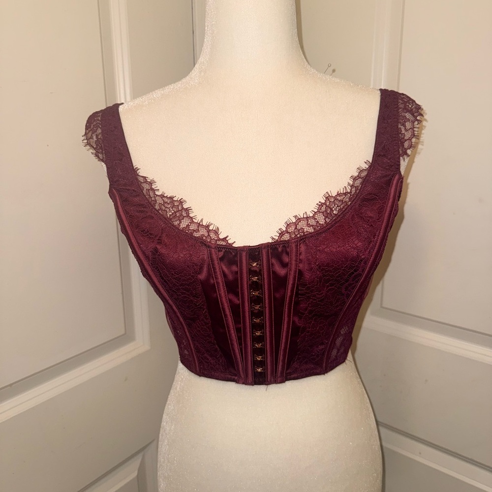 Victoria’s Secret Elegant Lace Trim Burgundy Corset Top